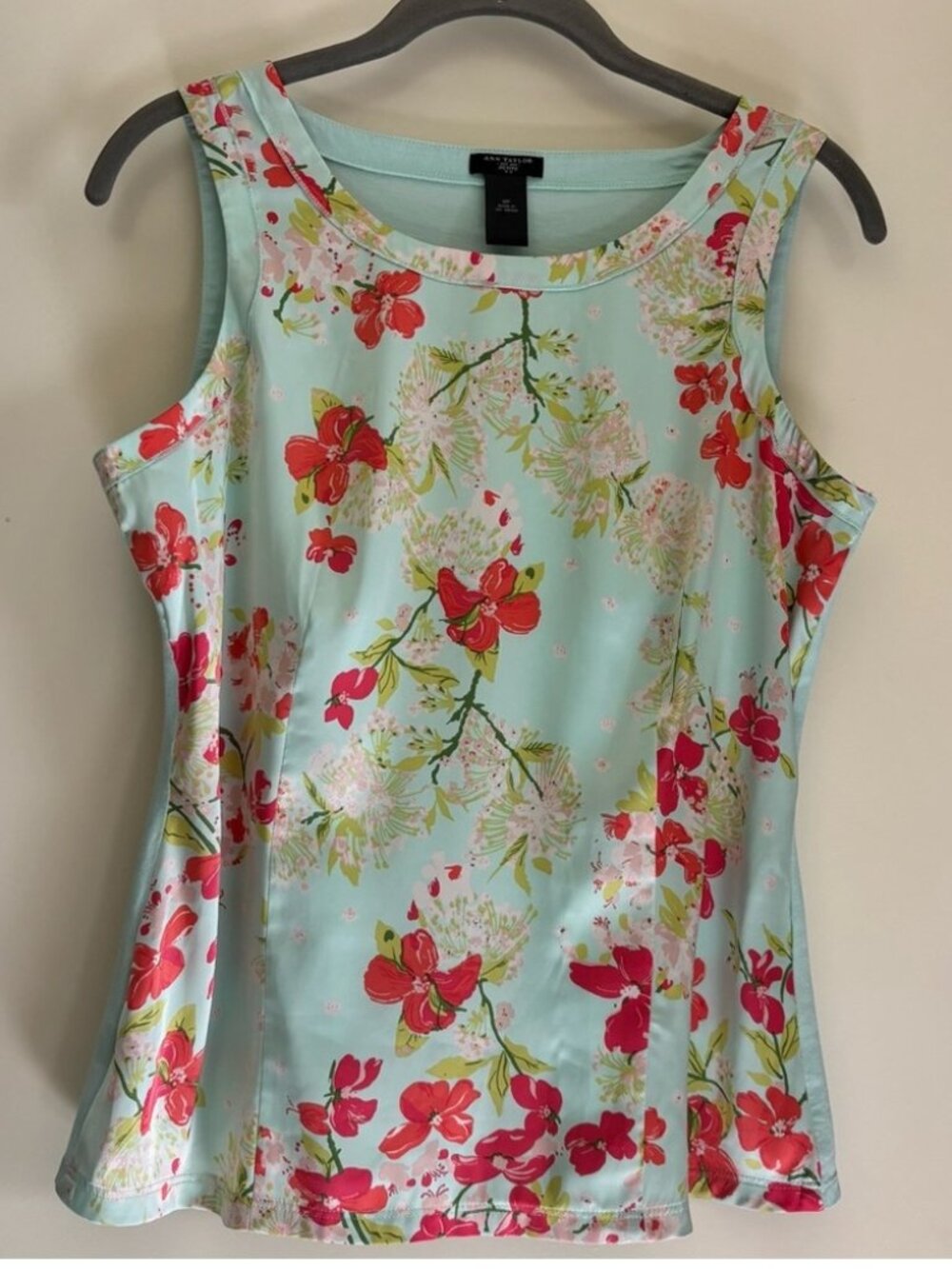 Tank Top in Sea-foam Green